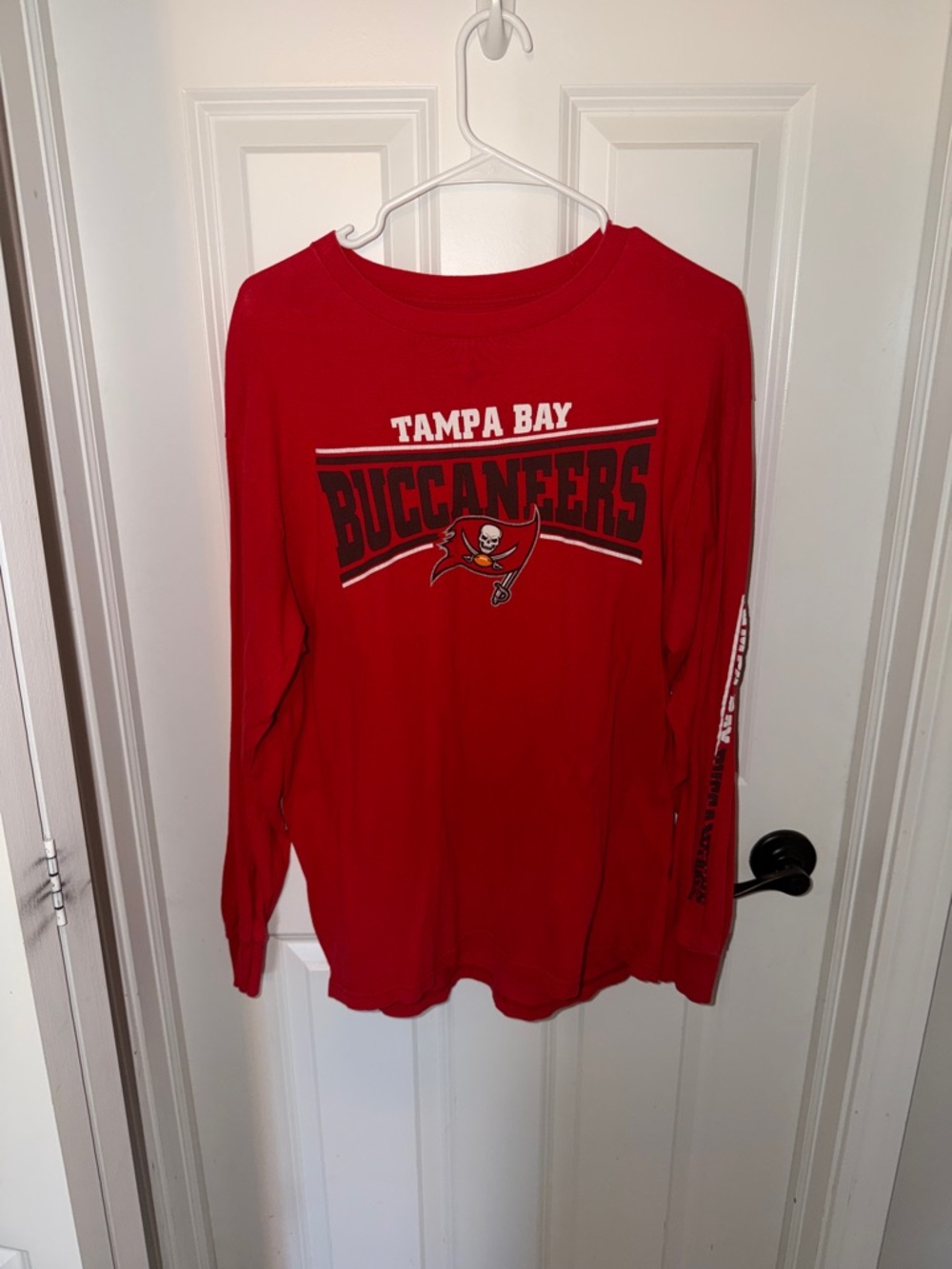 Majestic Tampa Bay Buccaneers Red Long Sleeve Tee